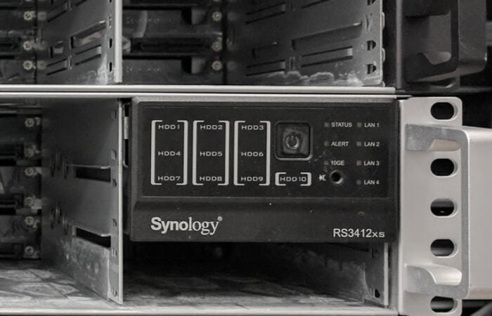 Datenrettung von RAID 6 aus Synology NAS RS3412xs (HGST HDDs)